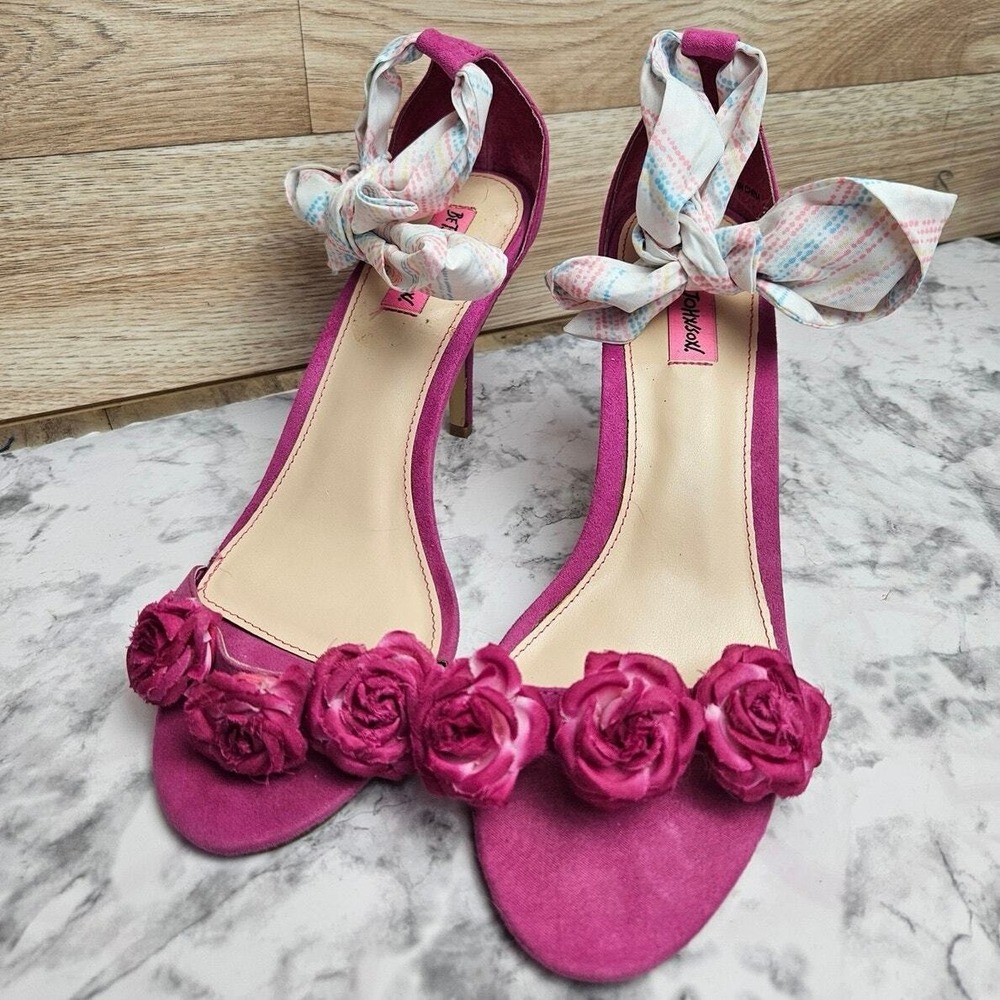 Betsey Johnson Fuchsia Pink Bromme Flower Heels Women's 9.5B